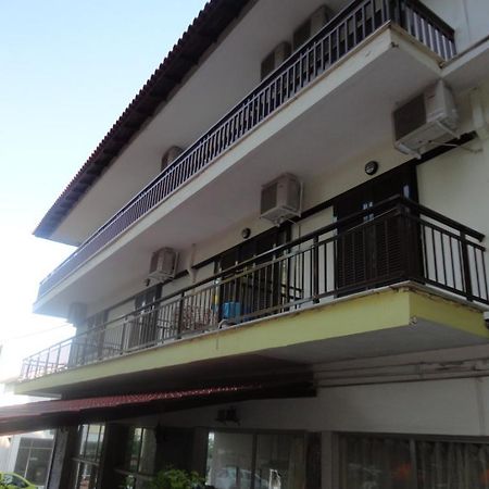 Chris Apartments Metamorfosi  Exterior foto